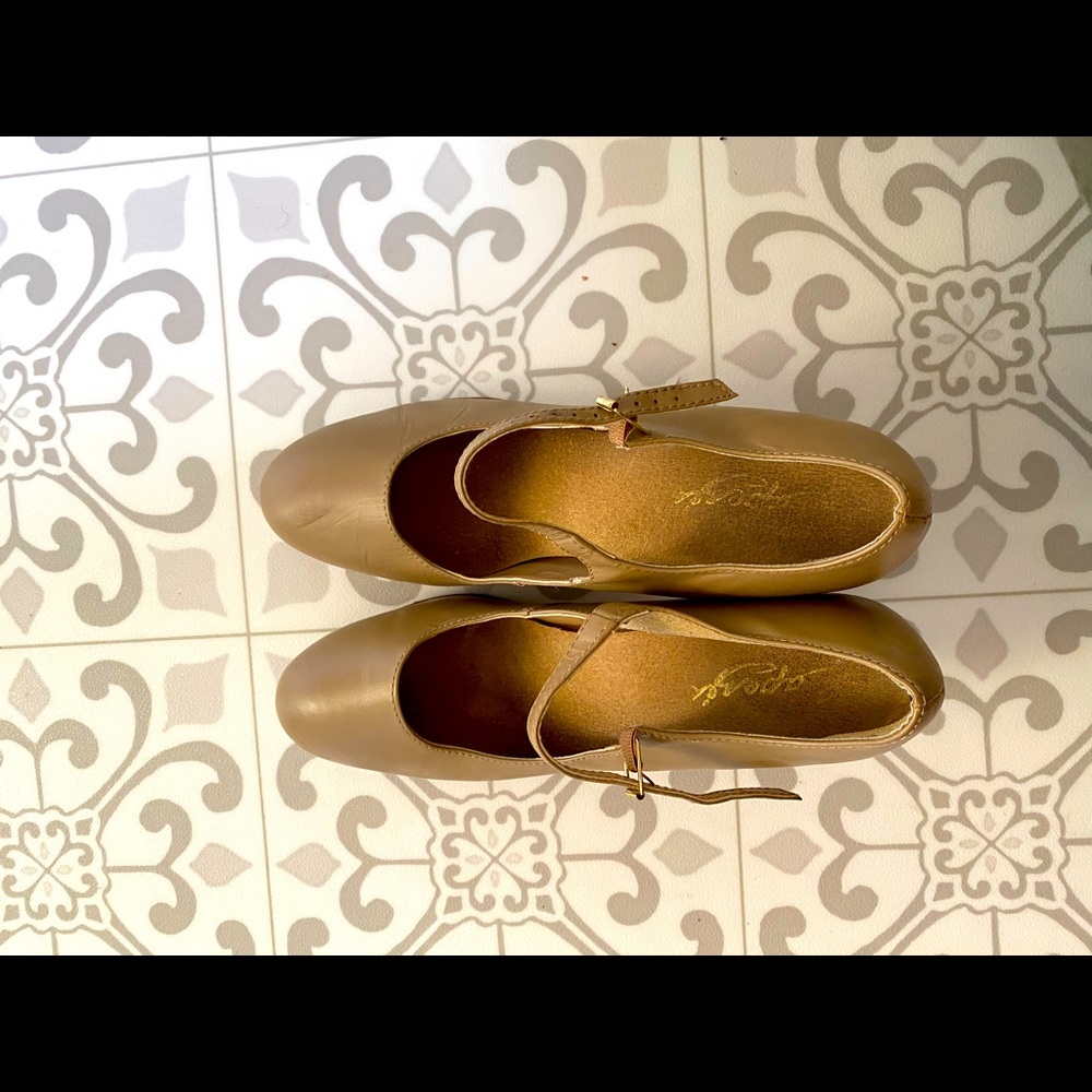Capezio tan tap shoes